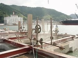 ワイヤーソーでの解体工事